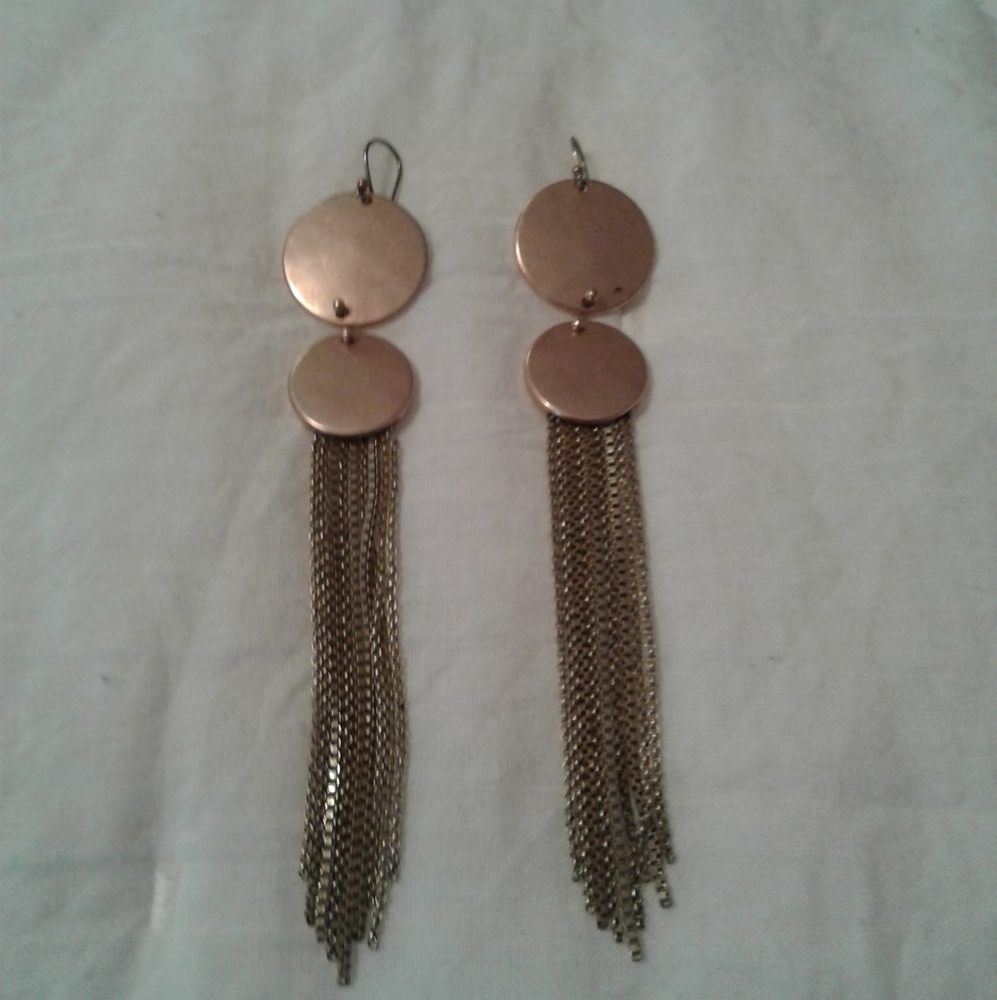 Pair of earrings